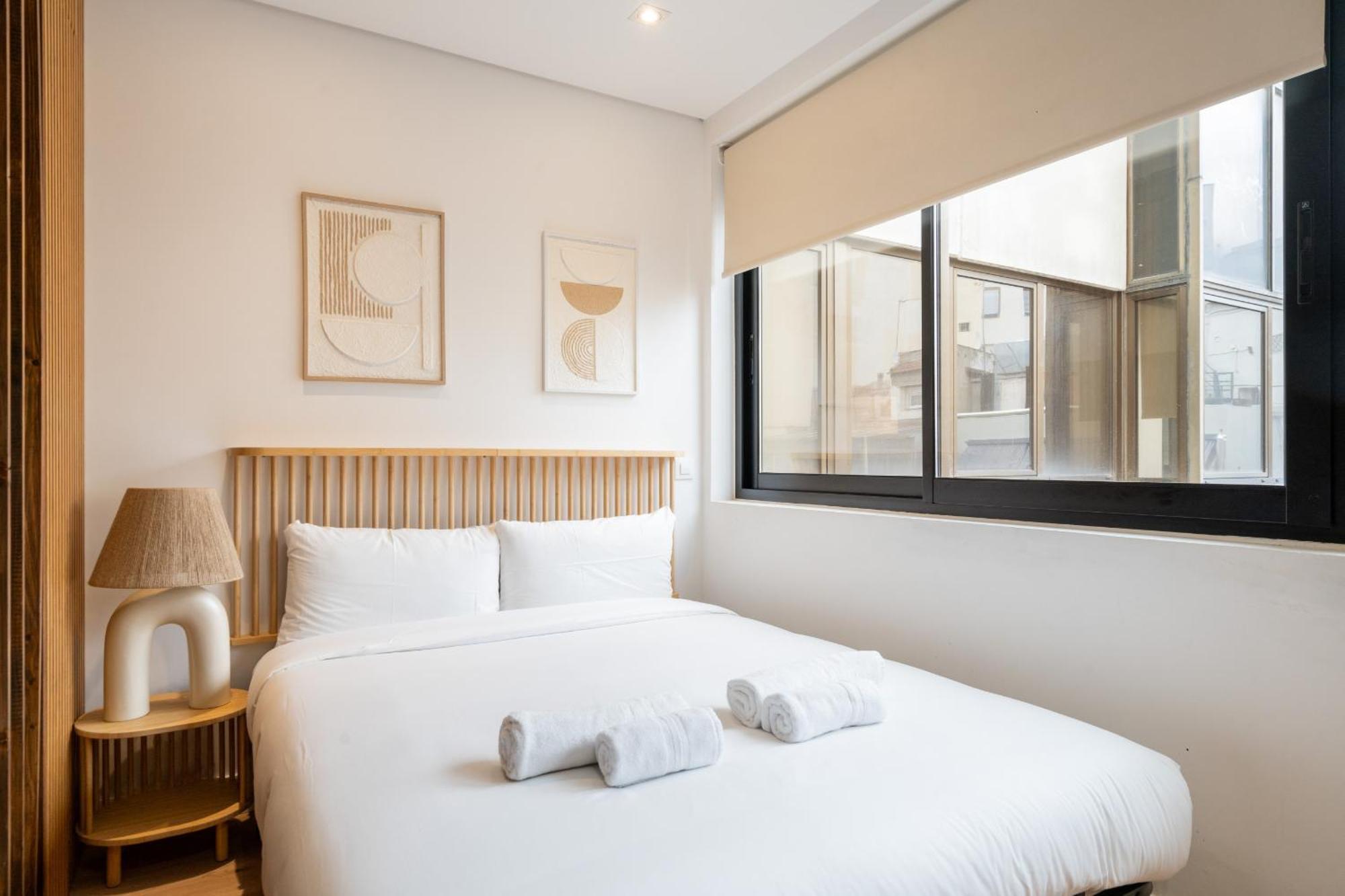 Apartamento Reformado Para 6 Personas En Plena Gran Via Alquiler Temporal Madrid Buitenkant foto