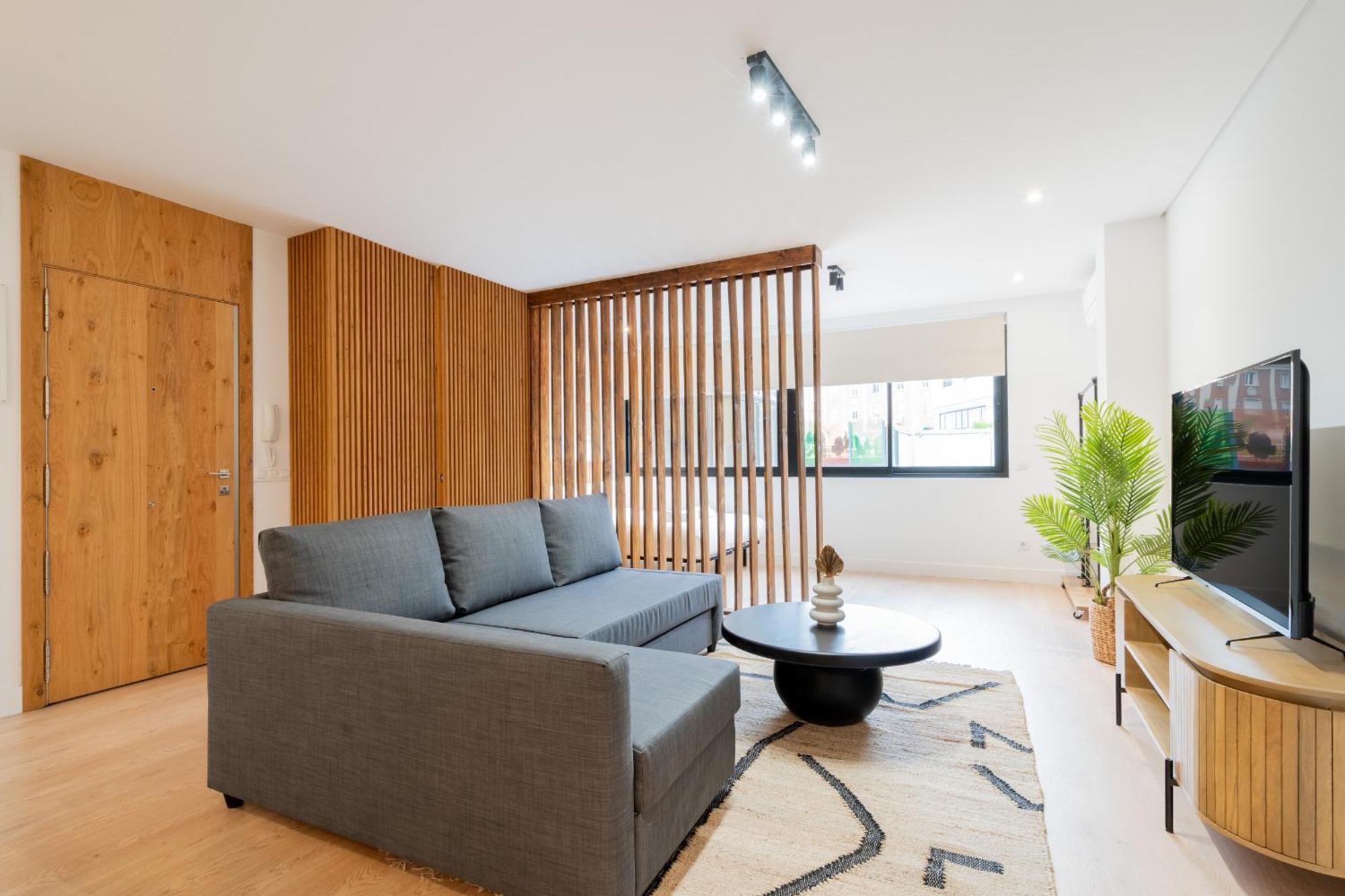 Apartamento Reformado Para 6 Personas En Plena Gran Via Alquiler Temporal Madrid Buitenkant foto