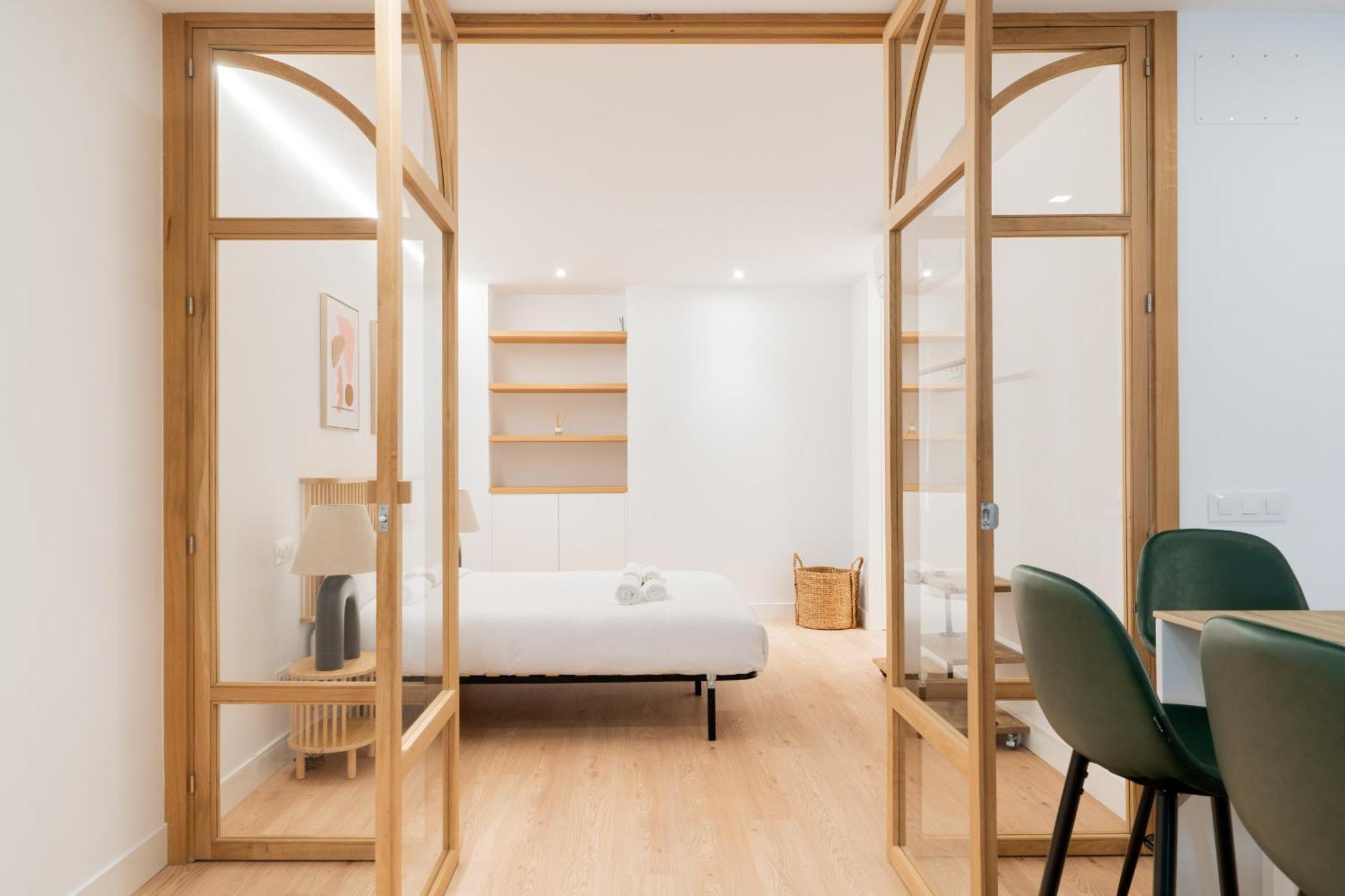 Apartamento Reformado Para 6 Personas En Plena Gran Via Alquiler Temporal Madrid Buitenkant foto