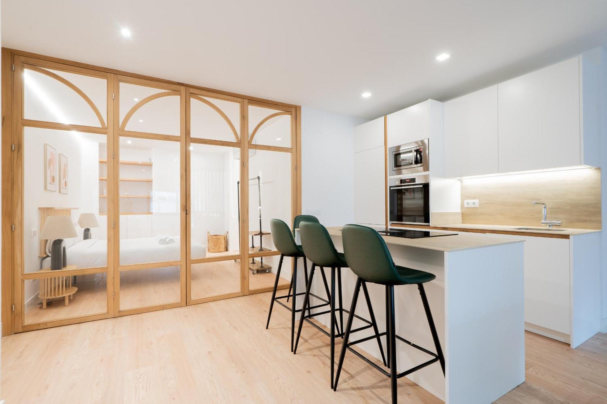Apartamento Reformado Para 6 Personas En Plena Gran Via Alquiler Temporal Madrid Buitenkant foto